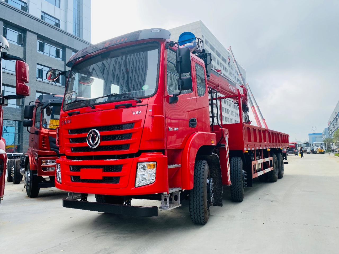 國(guó)六東風(fēng)錦程V6前四后八新飛工14噸五節(jié)臂吊機(jī)隨車吊