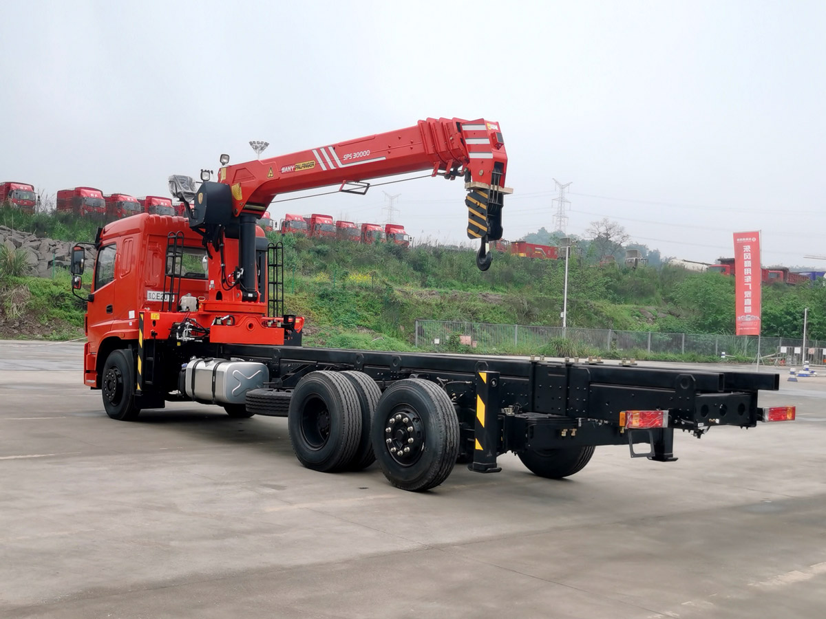 國(guó)六三環(huán)T280昊龍后雙橋上裝三一12噸直臂式吊機(jī)隨車吊